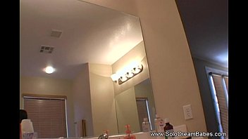 Preview 1 of Xxxn Sexvidio - She Record Herself A Video While Shaving