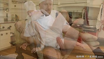 Preview 4 of Famli Games - 00609 rws amber deen ap101716 7min 16x9 720p 2600