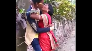 Preview 3 of Bloody Virgin Firsttime - MARATHI DESI BOY AND AUNTY PASSIONATE KISS IN PUBLIC