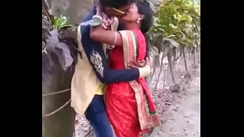 Preview 4 of Bloody Virgin Firsttime - MARATHI DESI BOY AND AUNTY PASSIONATE KISS IN PUBLIC