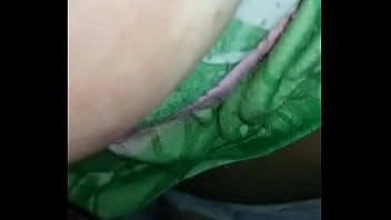 Preview 2 of Porn Zori - MAdura insin&uacute_a  a joven