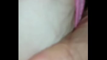 Preview 3 of Porn Zori - MAdura insin&uacute_a  a joven