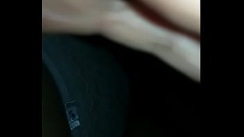 Preview 1 of Porn Zori - MAdura insin&uacute_a  a joven