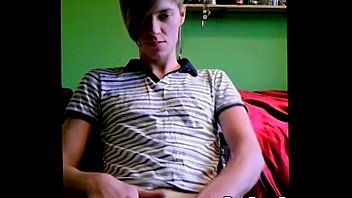 Preview 1 of Video Dekhanekeliye - Gorgeous horny twink Jay Lamour decides to one out