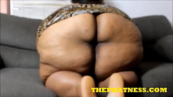 Preview 2 of Asia Car Baby - THEPHATNESS.COM JUICY BOMSHELL COUCH FUCK