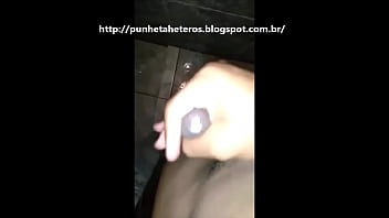 Preview 4 of Masturbasi Man - Nudes do zap: Punheta do novinho e gozada em banheiro