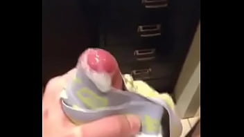 Preview 4 of Rip Er Up - N N -- Ngon c c -3 Xem l  bi t n  -3 (online-video-cutter.com) (1)
