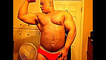 Preview 2 of Porn 3d Dog Porne - [beefymuscle.com] Megamuscle boy showing off his power
