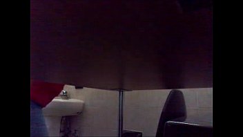 Preview 3 of Tamil Nighty Potta Anuty Video - Espiando en el ba&ntilde_o 1