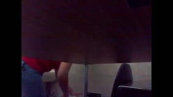 Preview 4 of Tamil Nighty Potta Anuty Video - Espiando en el ba&ntilde_o 1