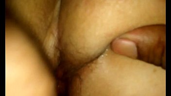Preview 2 of Indian Tamil Sexy Moms - Me cojo a la amiga de mi hermana por la colita