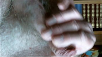 Preview 3 of Gold Ka Bhav - branlette pour Chatte avec gros besoins