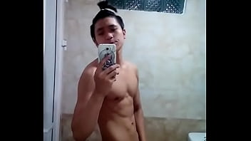 Preview 2 of Small Bro Sex - hot boy show h&agrave_ng 6