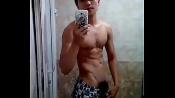 Preview 3 of Small Bro Sex - hot boy show h&agrave_ng 6