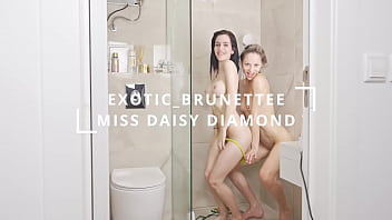 Preview 3 of Wwwxxx Vdeo - 4K Hot Shower Lesbians Kissing and pussy fingering till Orgasmus