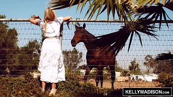 Preview 1 of Xxx Jeunes Arab - KELLY MADISON Horsin Around