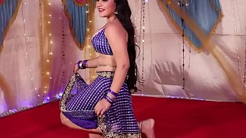 Preview 1 of Ceweq Hamil - पहिलकी के गोली मर दा । PAHILKI KE GOLI MAR DA ।&#039_&#039_ LETEST HOT BHOJPURI ITEM SONG [ 2017 ] H