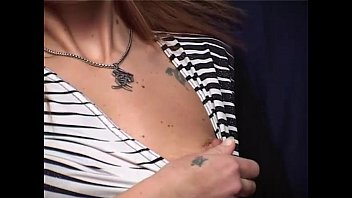 Preview 1 of Sulkl - Luana masturbates her cunt