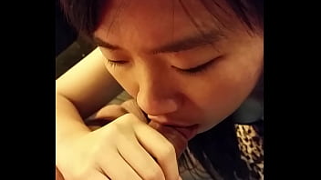 Preview 2 of Sekretaris Sex Boss - Asian teen does her blowjob