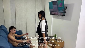 Preview 1 of Teen Ass Xnxx - Que mejor regalo a mi hermanastra que mi polla dura. H.L.