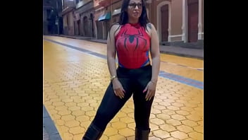 Preview 3 of Kit And - La propia mujer ara&ntilde_a