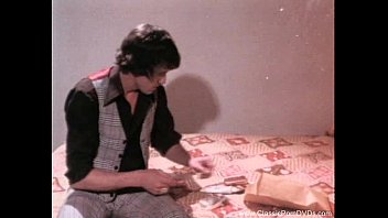 Preview 4 of Inden Porn Acter - Vintage MILF From Classic 1972 Film