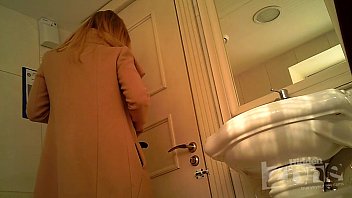 Preview 1 of Babysitte Butt - Sweet vagina and pink anus in hidden camera lens