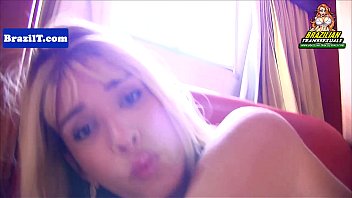 Preview 4 of Xxxsunny Lionel Mp3 - Latina pornstar tranny Laila jerking off