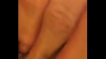 Preview 3 of Defloration Virgin Videos 3gp - Mi esposa dedeandose
