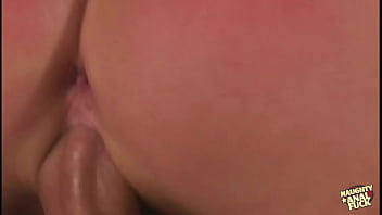 Preview 3 of Retupa Na Sex - After waiting all day the thick blonde finally takes his dick up her sweet booty