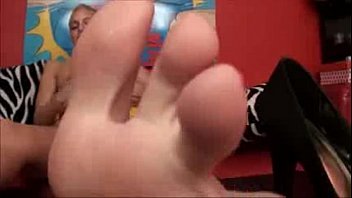 Preview 3 of Free Vikay - Hot blonde plays with feet - 2.part on footfetishcams.eu