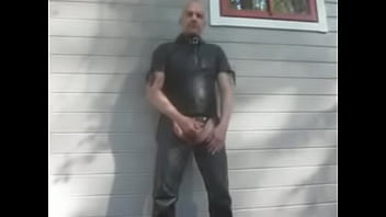Preview 4 of Esma Sxy Com - Finnish amateur leather gay Juha Vantanen cums