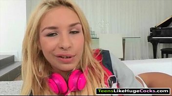 Preview 1 of Son Mom Rabe Vedios - Kinky blonde teen Carmen Caliente drilled by huge cock