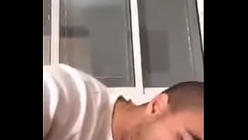Preview 3 of Strong Tongue - Brincando com o pau na boca
