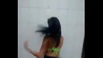 Preview 1 of Pick Up N Fuck Teen Girls - Mc Debyzynha Mary - dancando bonde dos moleques