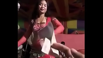 Preview 3 of Anike Albrirt - Mujra excites a thatki Budha (old man) horny. Funny dance.