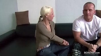 Preview 1 of Multiple Cumshot Videos - Gummi geplatzt beim User-Fick in Hamburg mit Markus