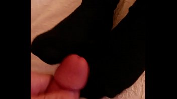 Preview 2 of Sister Bro Sister Vit Heavy - Raven Footjob With Socks and Cumshot onto Feet