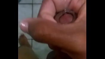 Preview 1 of Mandingo Culo - Novinho gozando em camera lenta