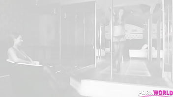 Preview 1 of Phim Sec Gai Chanh Com - Strip-Club Honeys - Pussy Licking Pole Dancers