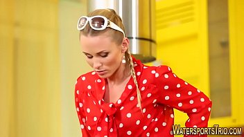 Preview 2 of Xxxy Stepmom - Lesbo 3way piss drenched