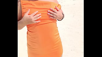 Preview 3 of Haindi Mms - Puta mexicana ense&ntilde_a la tanga y las tetas en playa p&uacute_blica