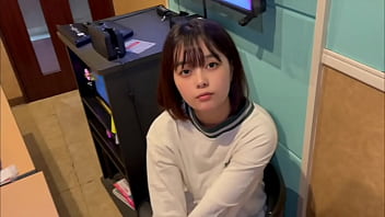 Preview 1 of Kitty Katherine Luna - カラオケで男友達といい雰囲気になって彼氏がいるのに浮気してしまう女子○生。