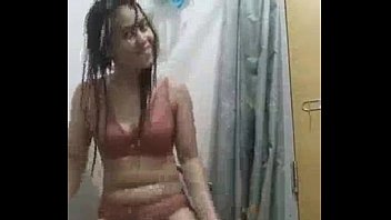 Preview 4 of Sex With Auntie - sexy Naked dance by an Indian bhabhi - XVIDEOS.COM