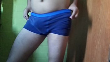 Preview 2 of Amateur Mature Ordinary Peeing - 20170111 194527