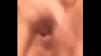 Preview 1 of Amiga En El Bano - Gf fingering and orgasm