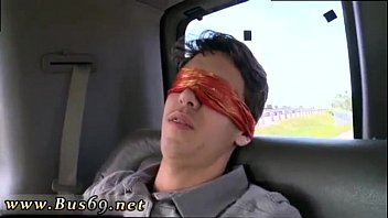 Preview 3 of Seduzindo Papi - Straight lads pissing and straight guys fuck favor gay xxx Fucking
