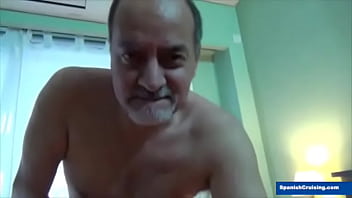Preview 3 of Dp Hugegs - Mature dude fucking a queer