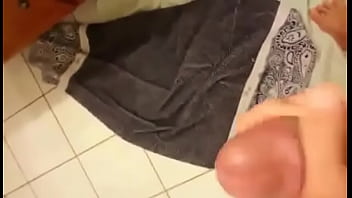 Preview 3 of Catwalk Nipslip - lechita de mi espa&ntilde_ol