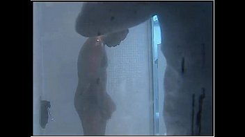 Preview 1 of Aslihan Guner Kiss - vl 480P 379.0k 19450981
